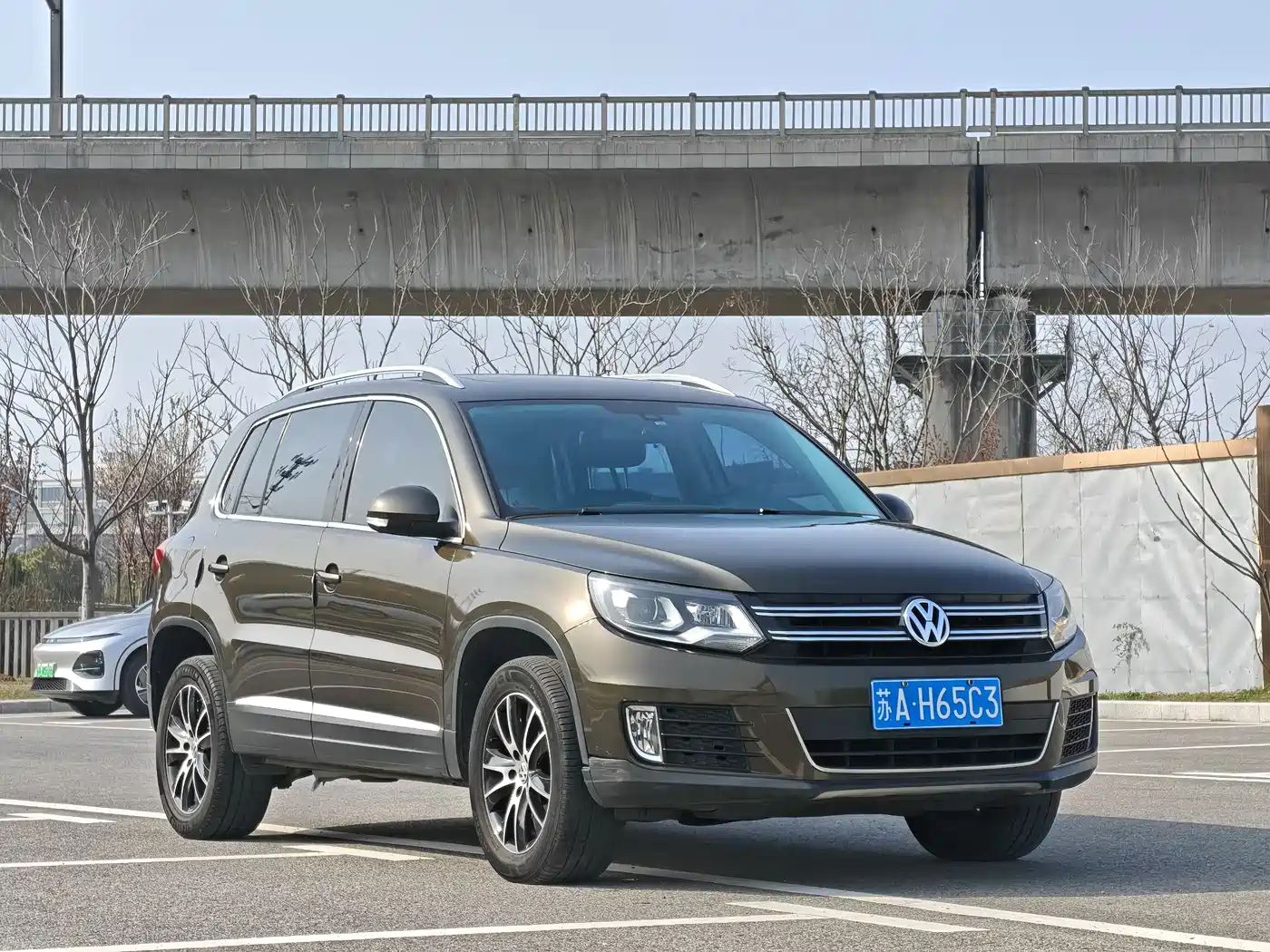 Volkswagen Tiguan 2015 1.8TSI Automatic 2WD Highline фото 5