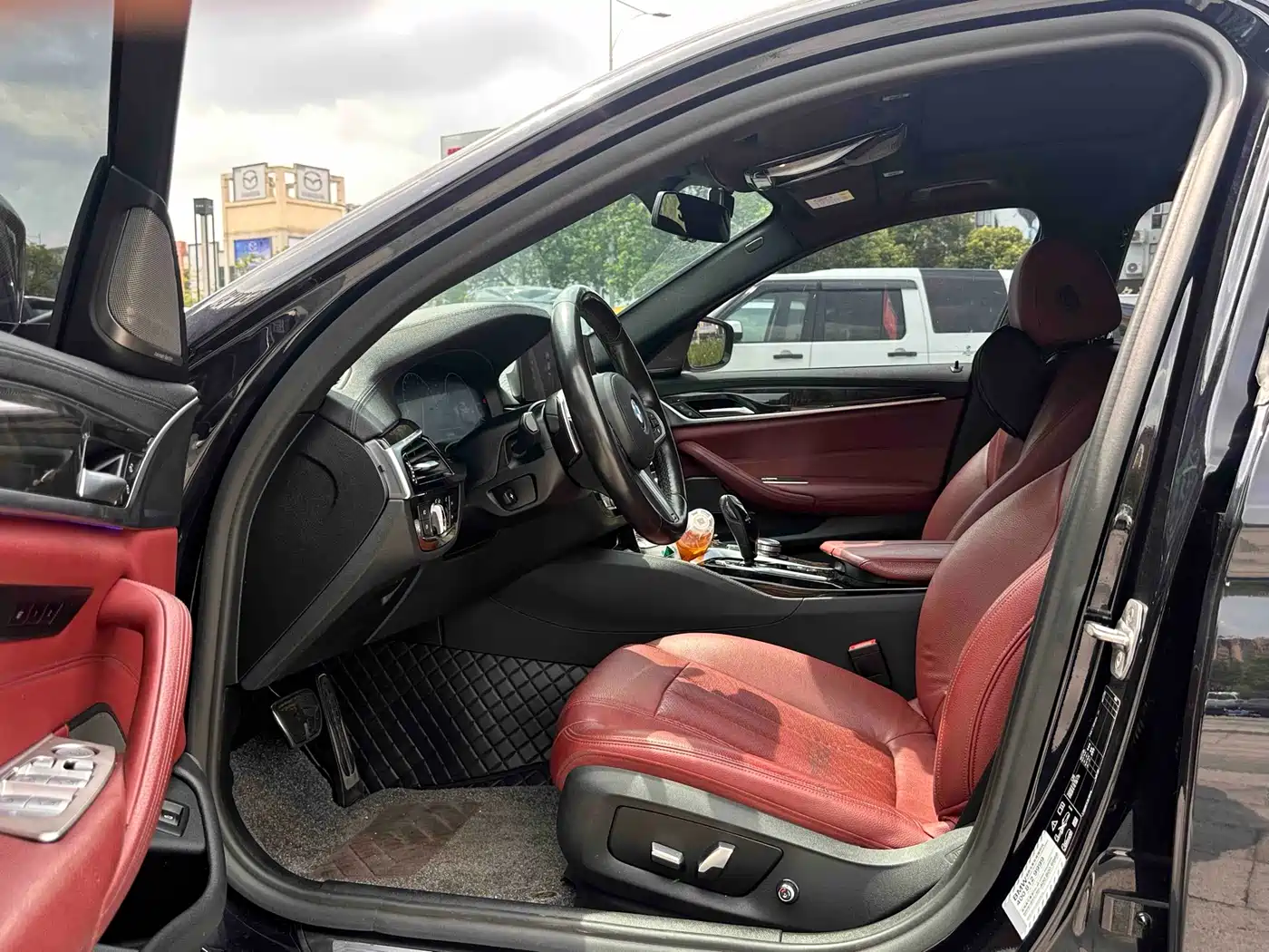 BMW 5 Series 2019 530Li xDrive M Sport Package фото 8