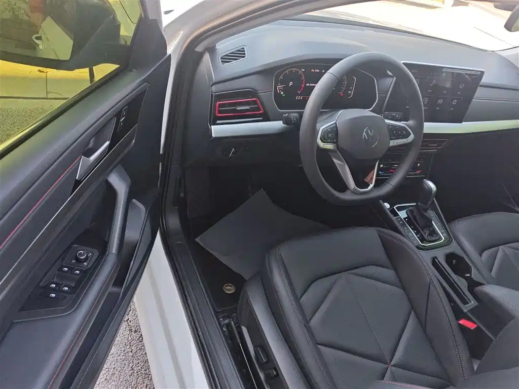 Volkswagen Lavida 2024 Model 300TSI DSG Starlight Leading Edition фото 16
