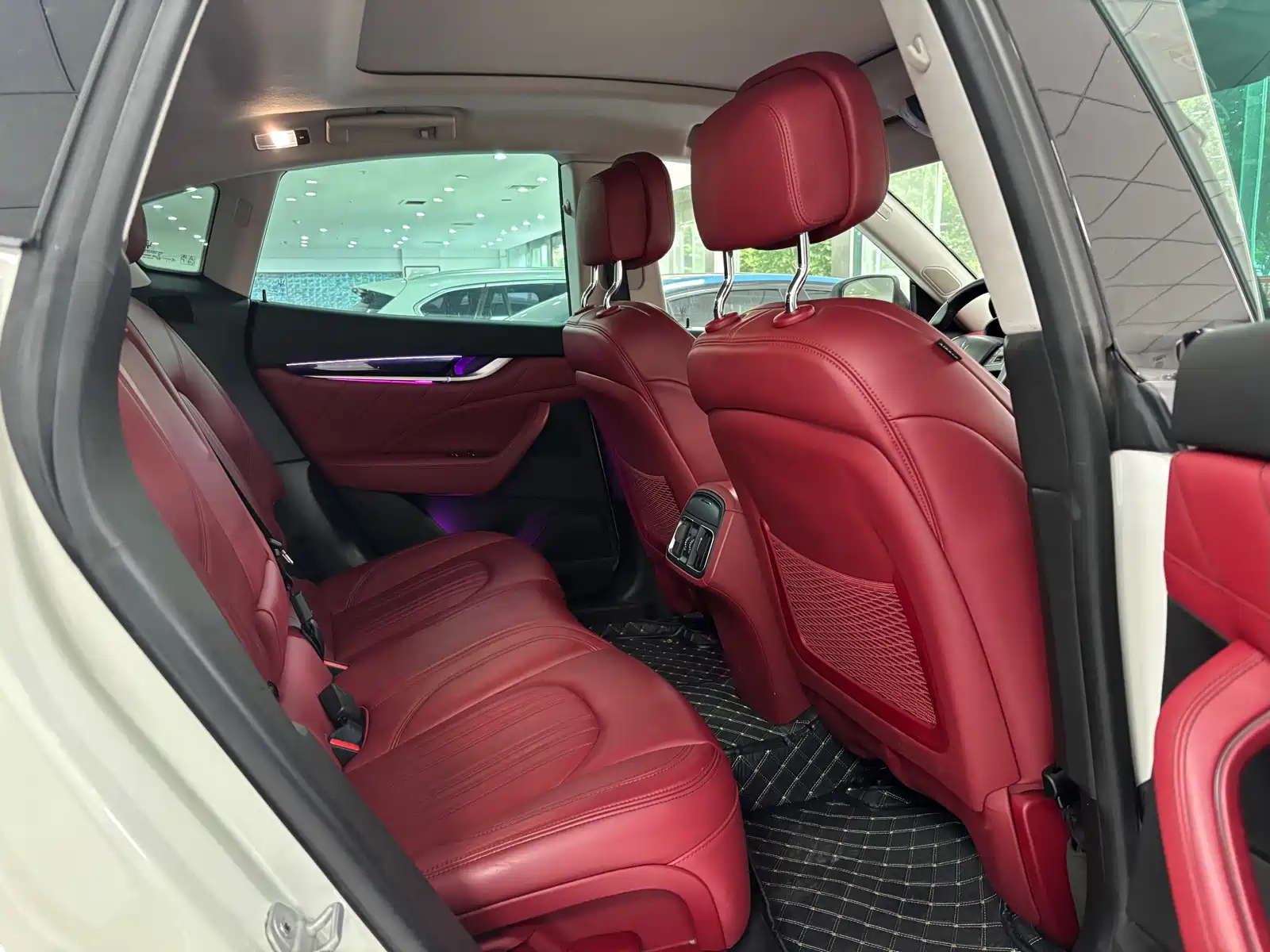 صورة 15 - Maserati Levante