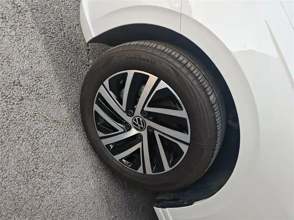 Volkswagen Lavida 2024 Model 300TSI DSG Starlight Leading Edition фото 23