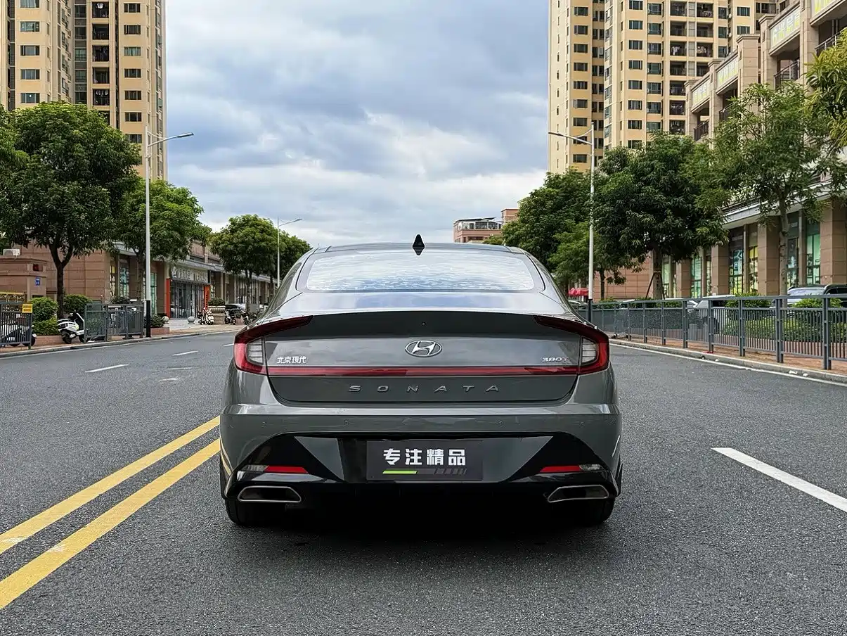 صورة 5 - Hyundai Sonata