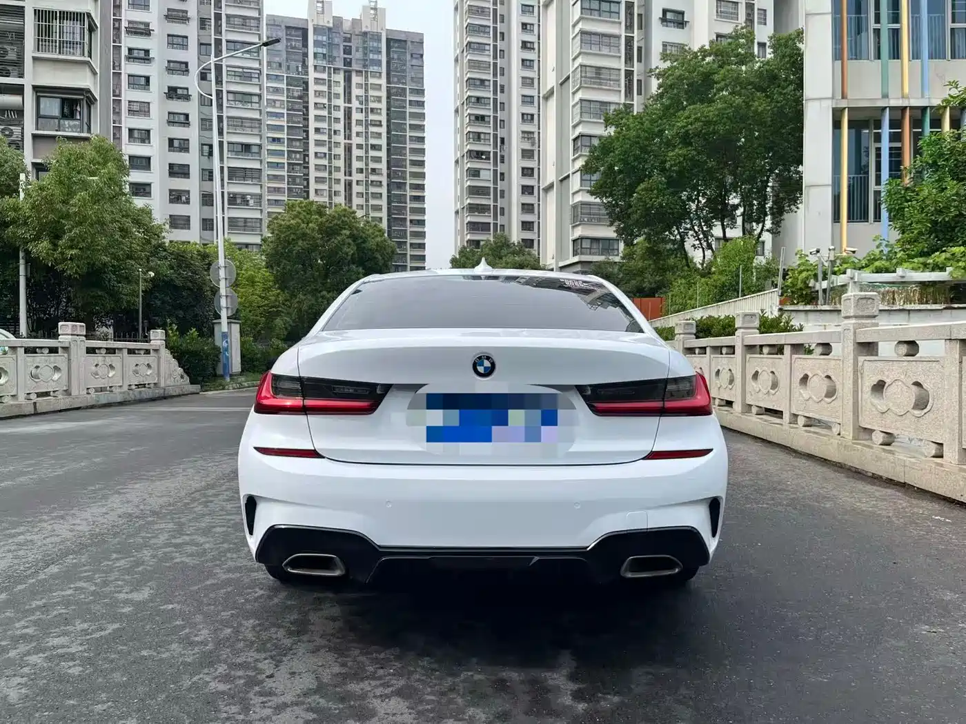 BMW 3-SERIES