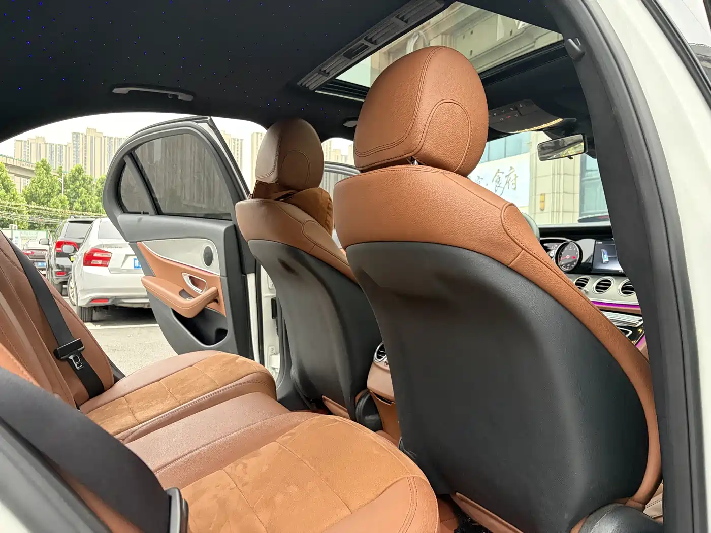 Mercedes-Benz E-Class 2017 Facelift E 200 Sport 4MATIC фото 8
