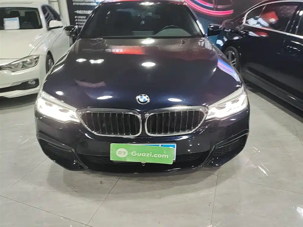 BMW 5 Series 2018 525Li M Sport Package фото 3