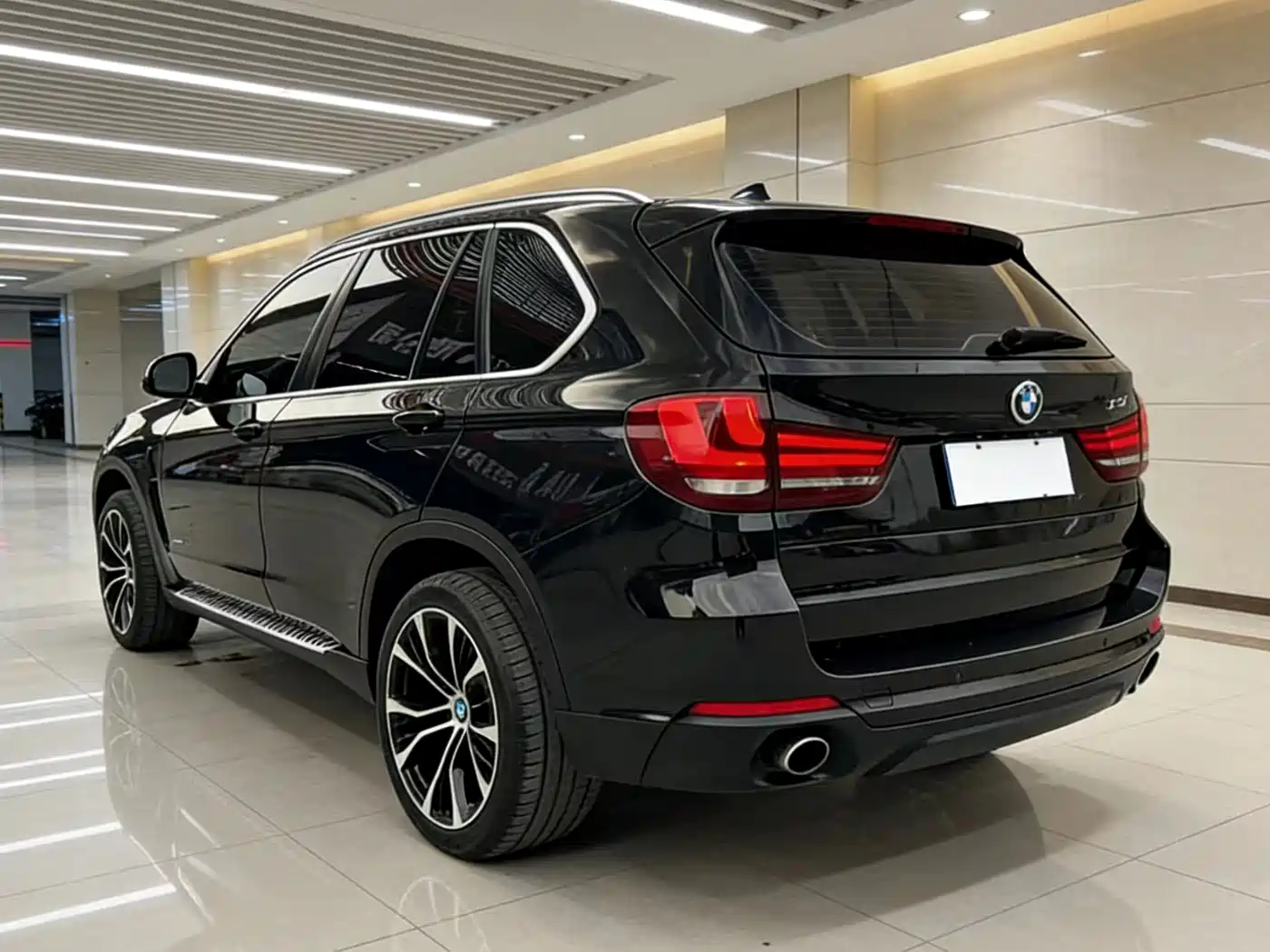 BMW X5 (Import) 2014 xDrive35i Leading фото 7