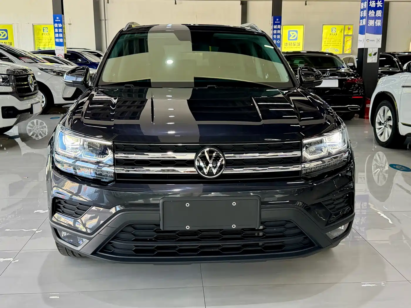 Volkswagen Tharu 2022 280TSI FWD Luxury Edition фото 2