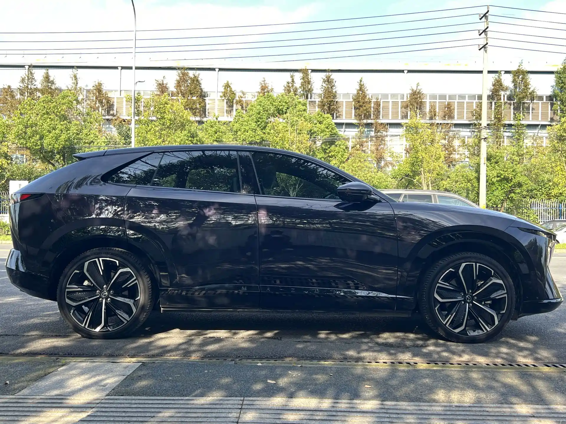 Photo 4 - Mazda EZ-60