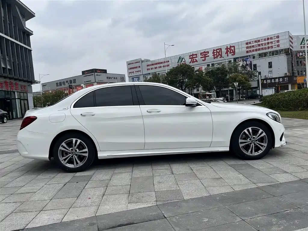 Mercedes-Benz C-Class 2018 C 200 L Sport Edition фото 8