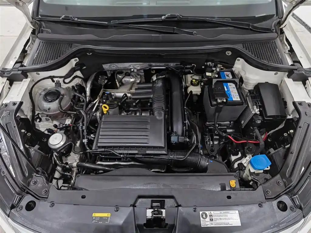 Škoda Karoq 2021 TSI280 Luxury Edition фото 6