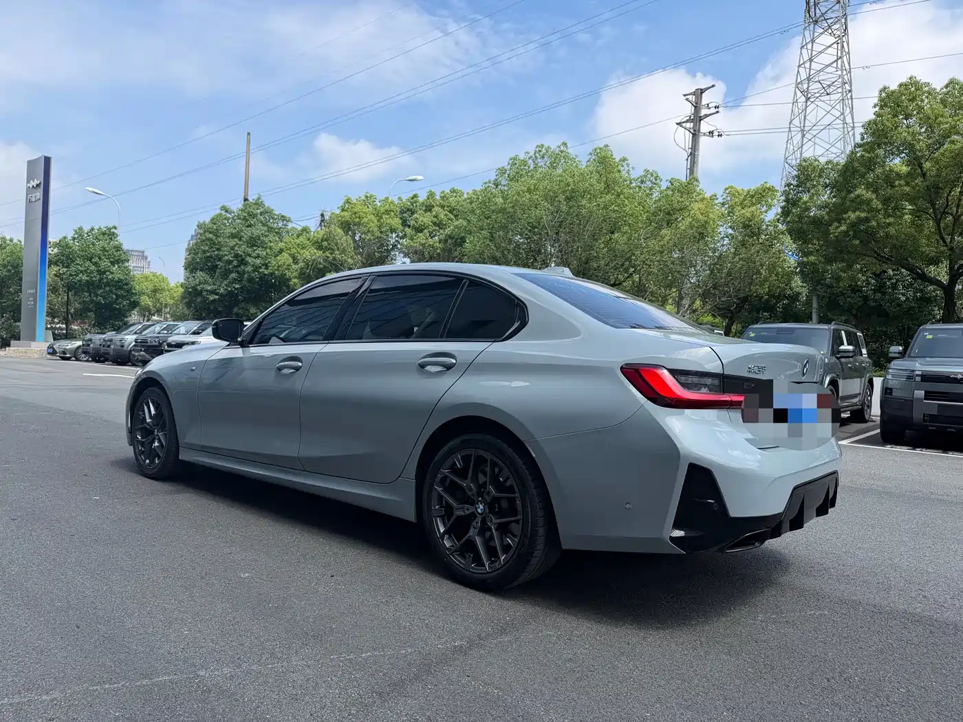 BMW 3 Series 2025 330Li M Sport Night Edition фото 19