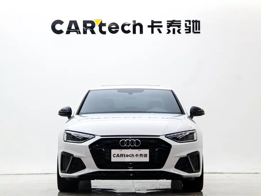 Audi A4L 2025 2 Million Celebration Edition 40 TFSI Luxury Dynamic фото 2