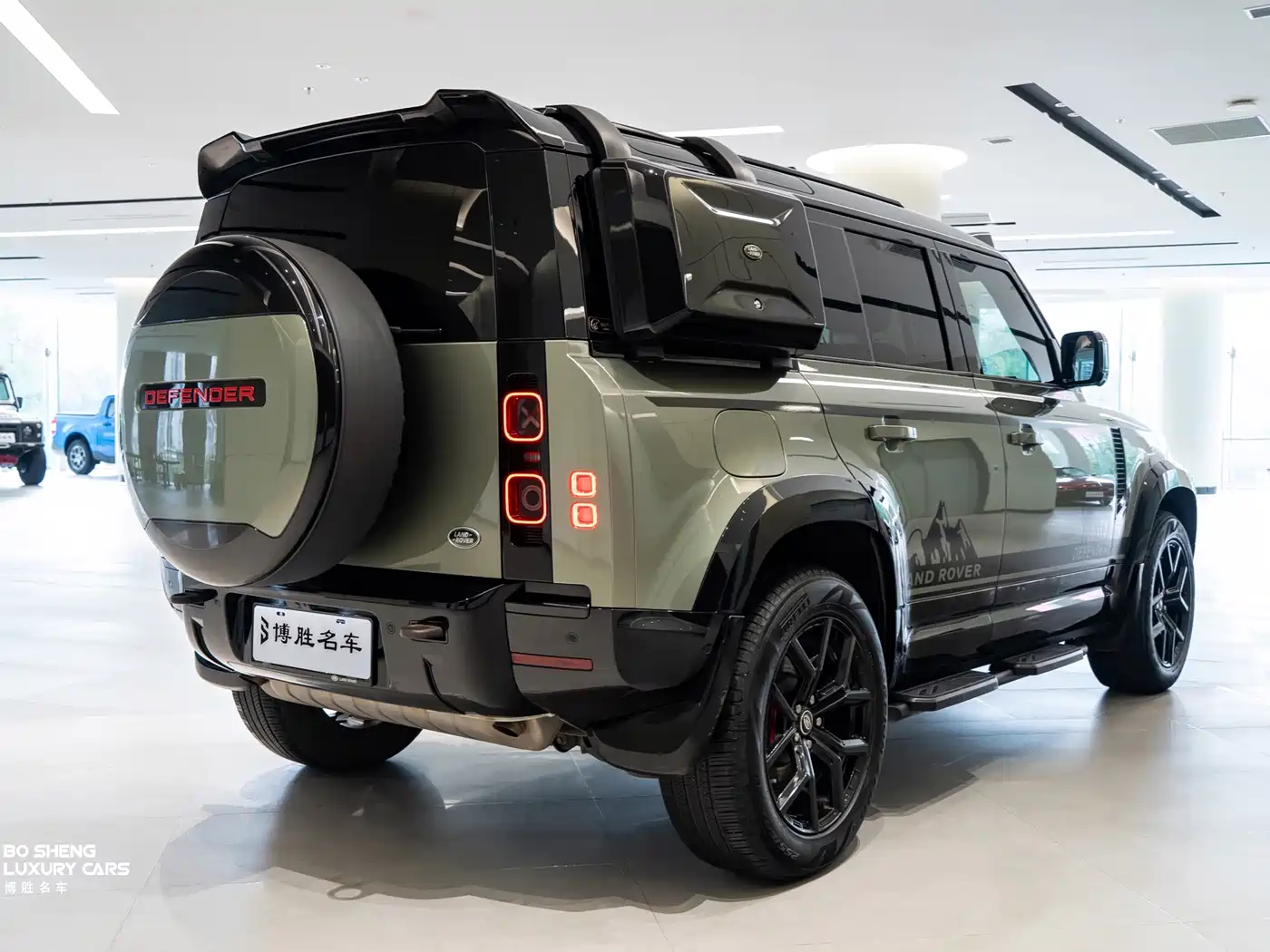 Land Rover Defender 2023 Model 110 3.0T P400 X-DYNAMIC HSE фото 7