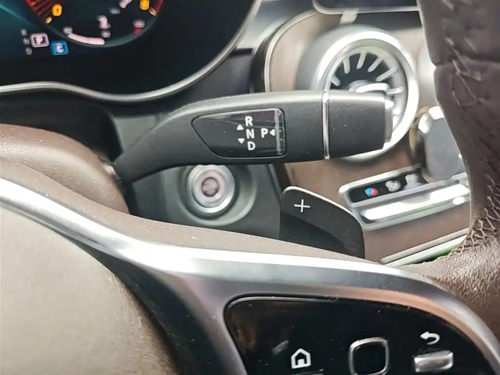 Mercedes-Benz GLC 2022 Facelift GLC 300 L 4MATIC Dynamic Collector's Edition фото 14
