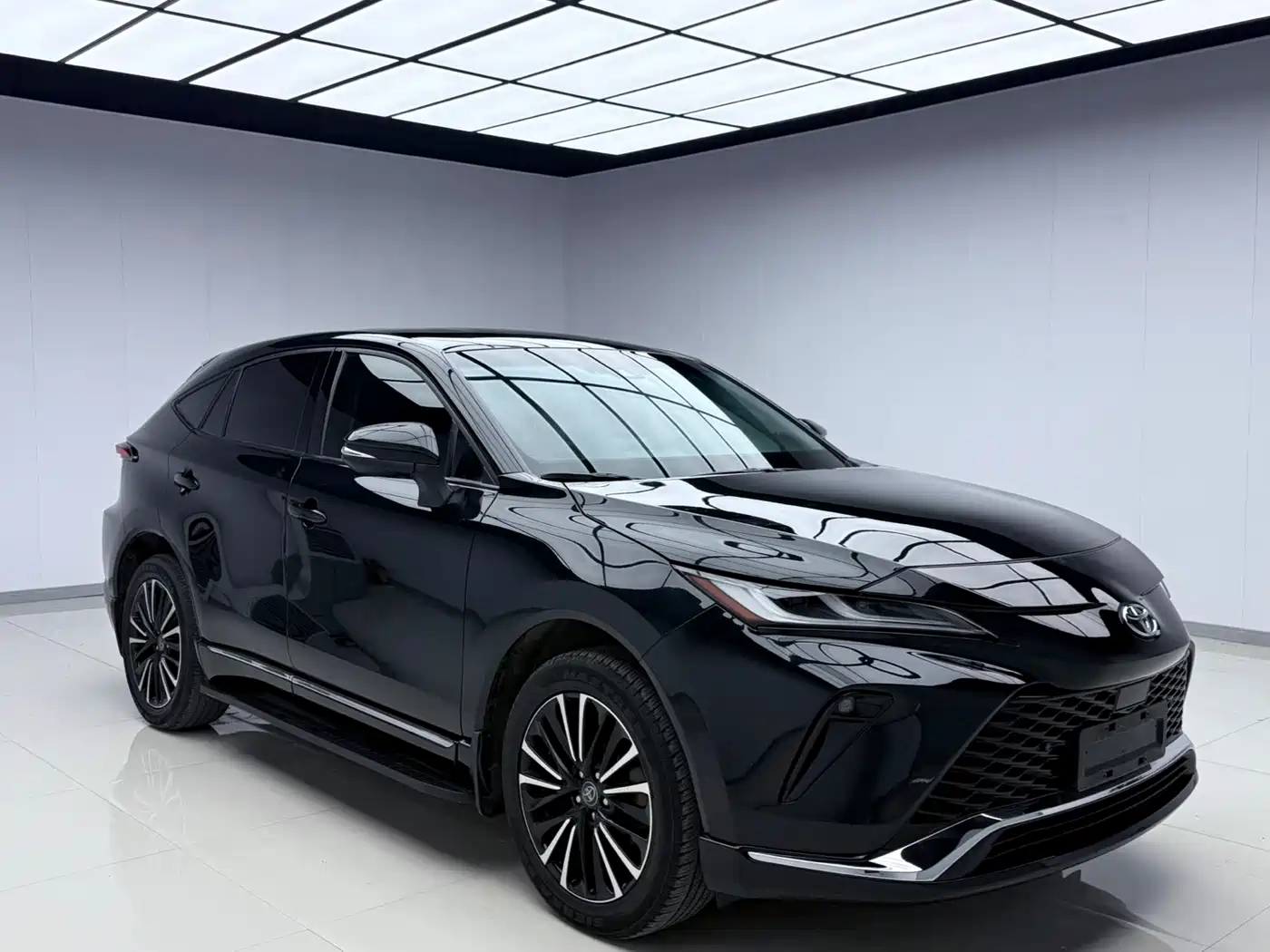 Toyota Venza 2022 2.0L CVT 2WD Premium фото 6