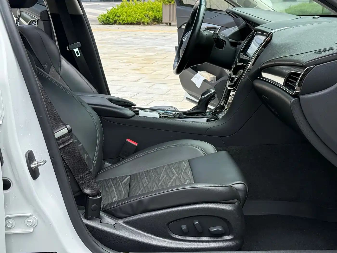 Cadillac ATS-L 2017 28T Technology фото 8