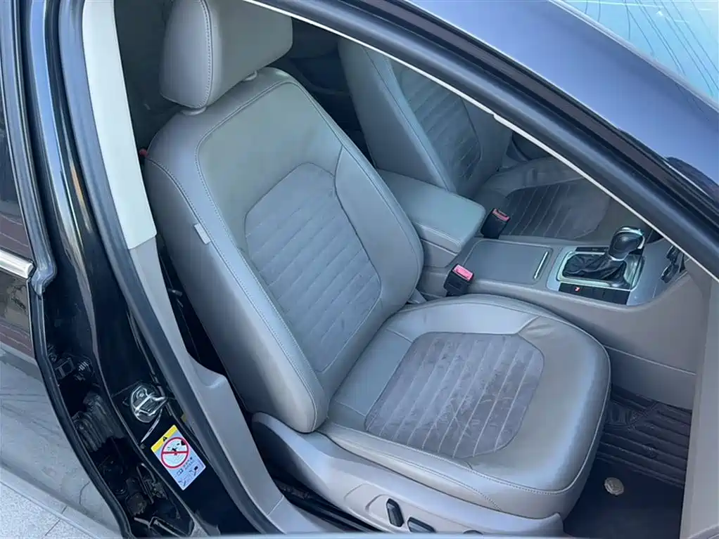 Volkswagen Magotan 2013 1.8TSI Luxury фото 12