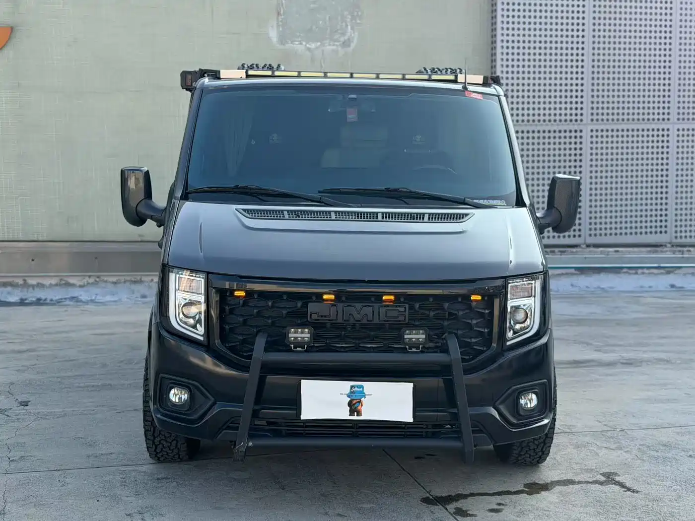 Jiangling JMC Fushun 2025 2025 Model 2.0T 8AT Diesel Short Wheelbase Low Roof Commercial MPV 5/6 Seats Dual-opening Tailgate