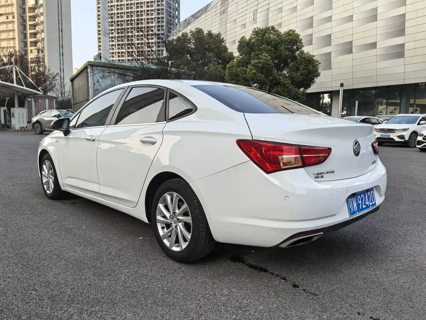 Buick Verano 2015 Sedan 15S Automatic Leading фото 4