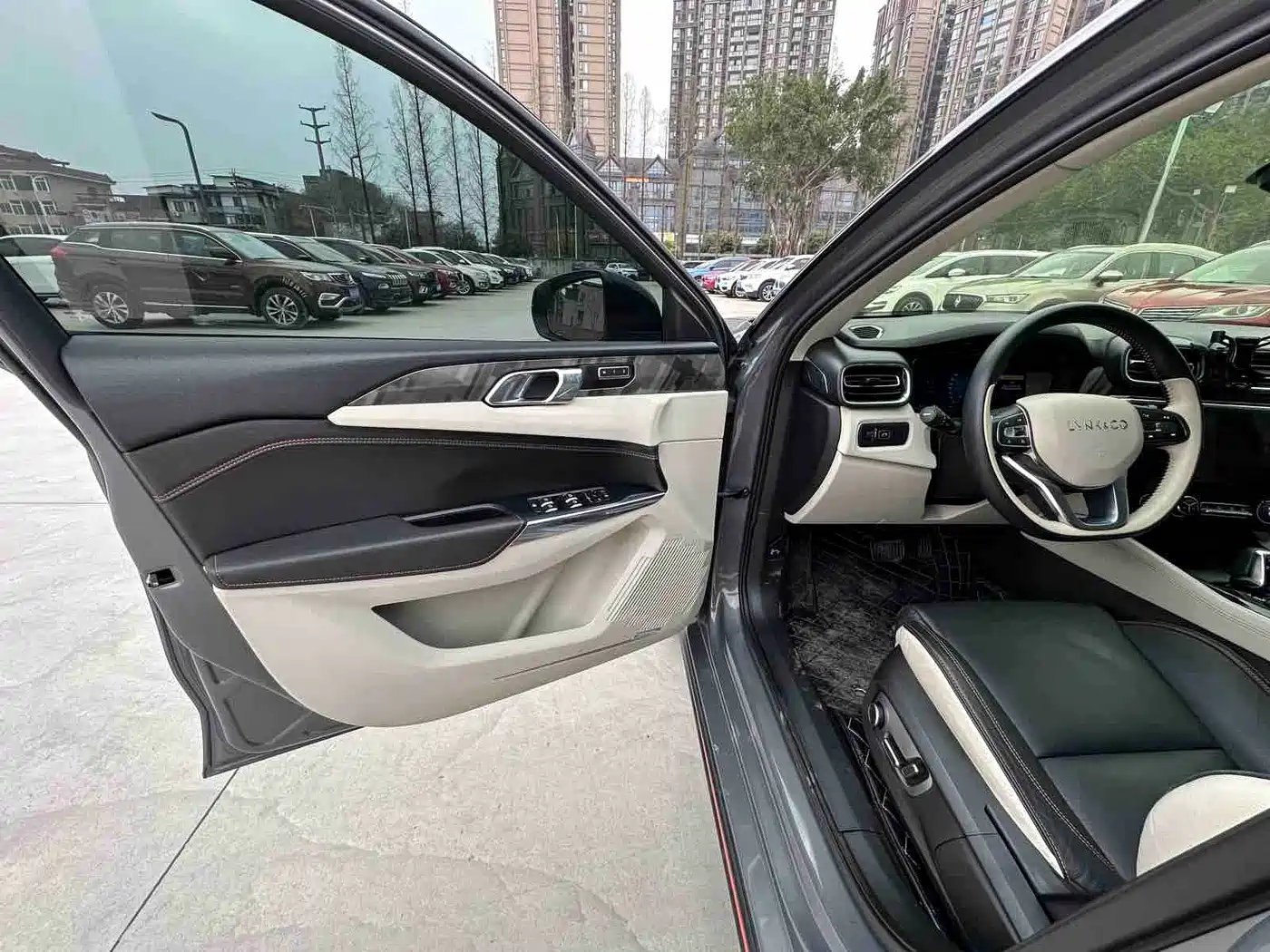 Lynk & Co 02 2018 Model 1.5T DCT 2WD Yao Pro Edition China V фото 4