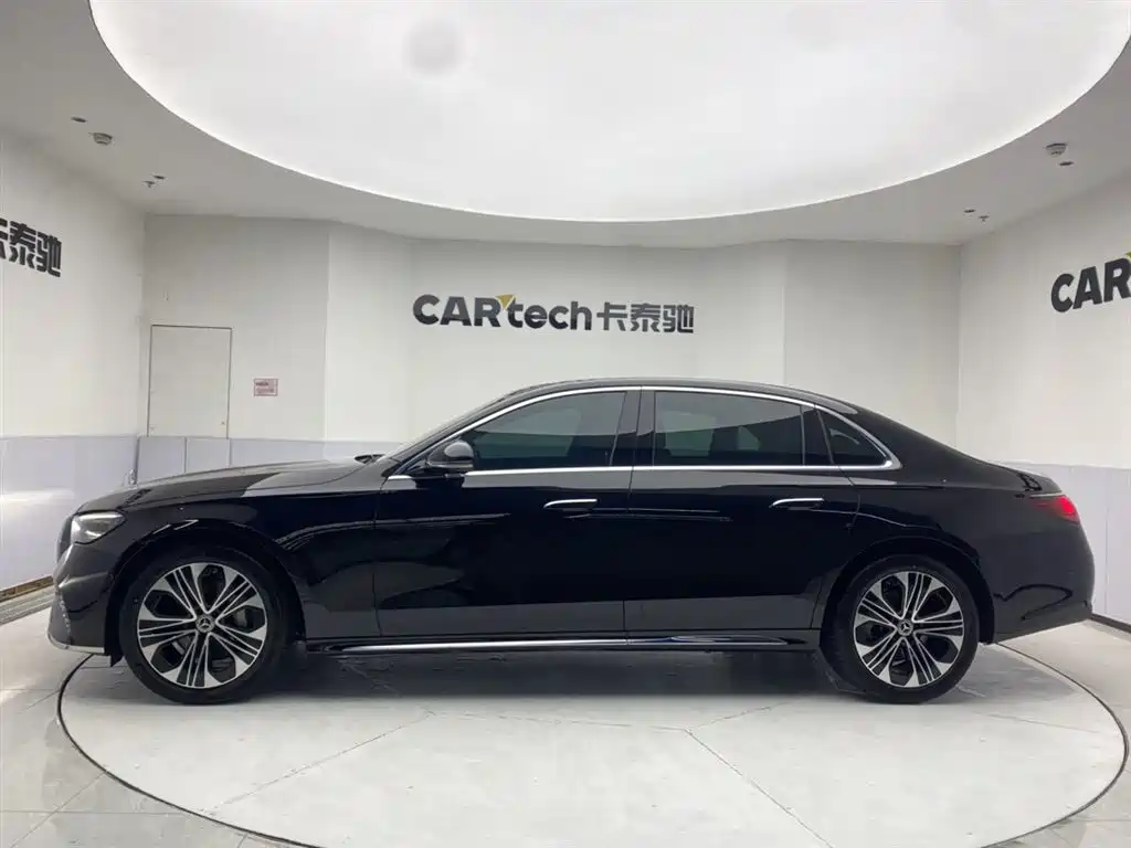 Mercedes-Benz E-Class 2026 E 300 L Luxury фото 8
