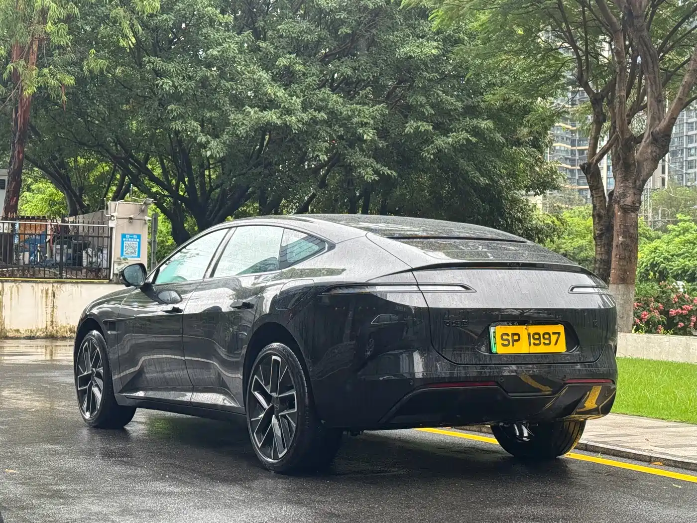 Avatr 12 2026 2025 Ultra Pure Electric AWD