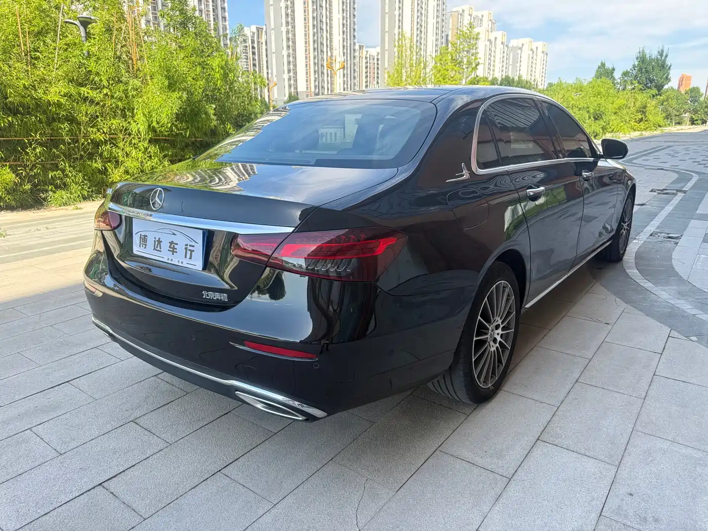 Mercedes-Benz E-Class 2022 E 260 L фото 12