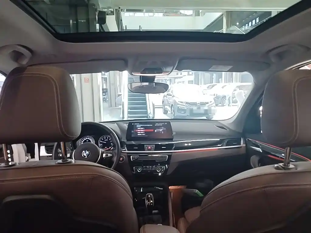 BMW X1 2021 sDrive20Li Exclusive фото 18
