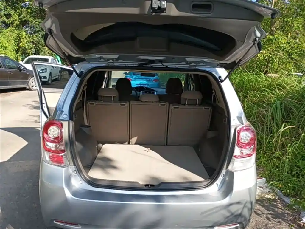 Toyota E'Z 2011 180E CVT Elite Edition фото 19