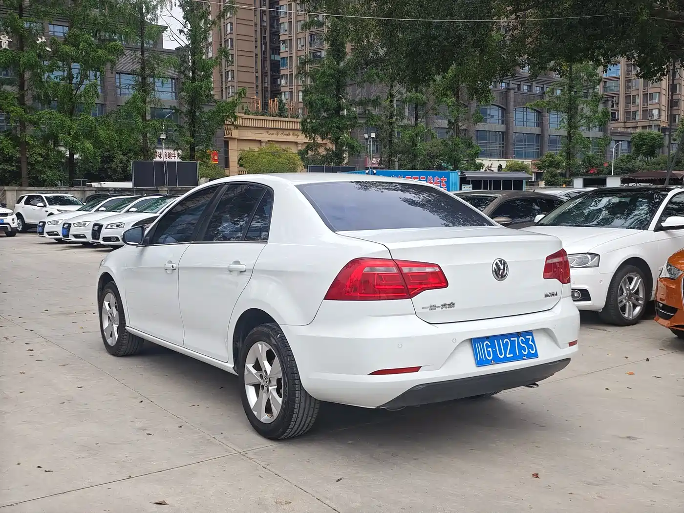 Volkswagen Bora 2014 1.6L Automatic Comfort Edition фото 11