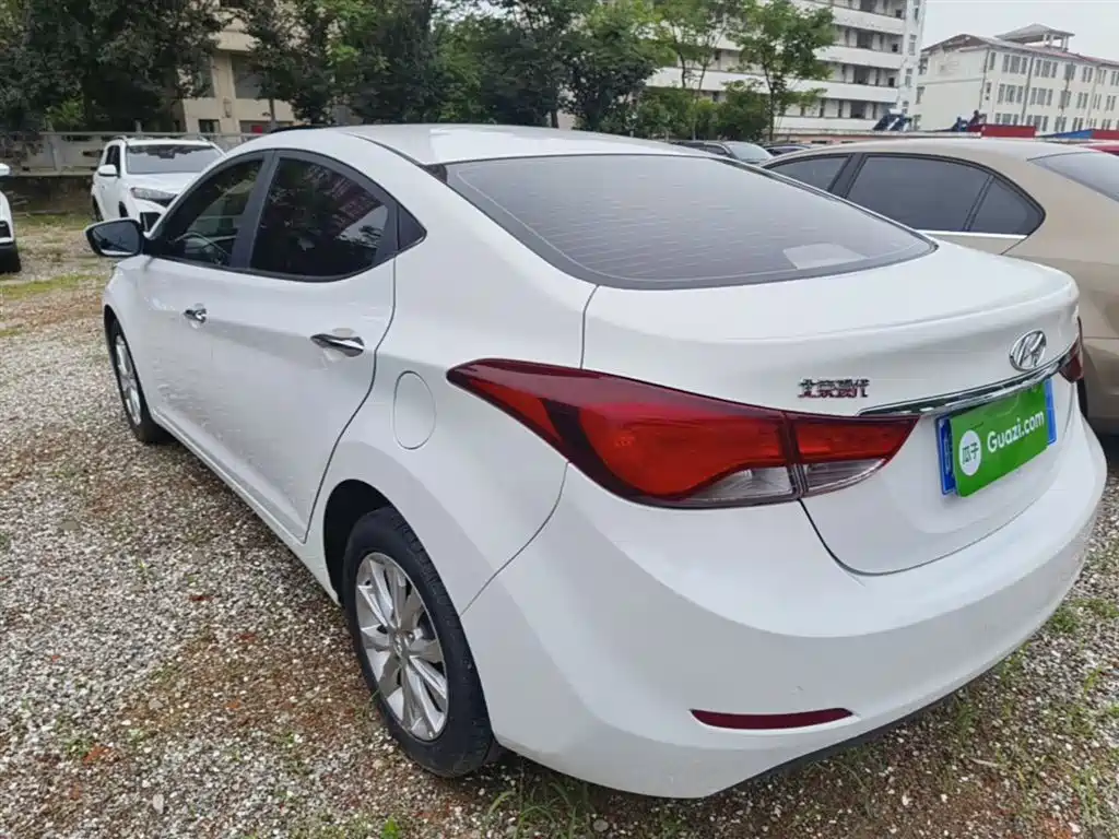 Hyundai Langdong 2016 1.6L Automatic Premium Edition фото 5