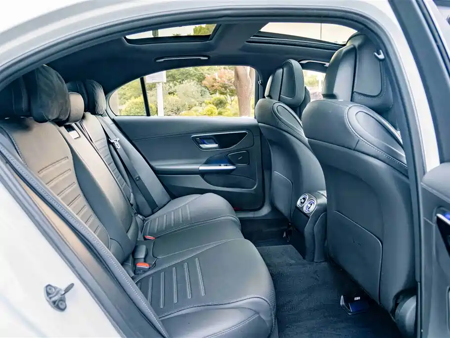 Mercedes-Benz C-Class 2023 C 260 L Sport фото 17