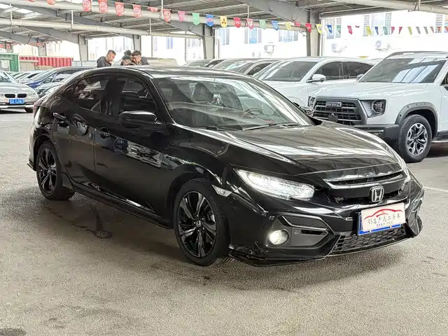 Honda Civic 2021 HATCHBACK 220TURBO CVT Trendy Cool