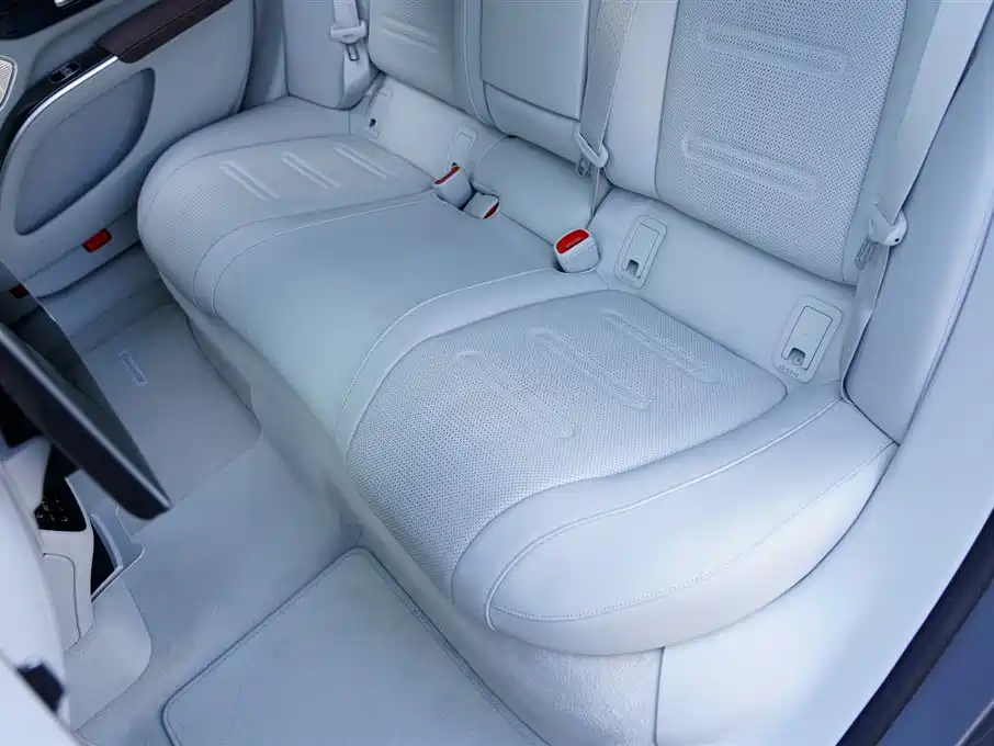 MERCEDES-BENZ EQS AMG