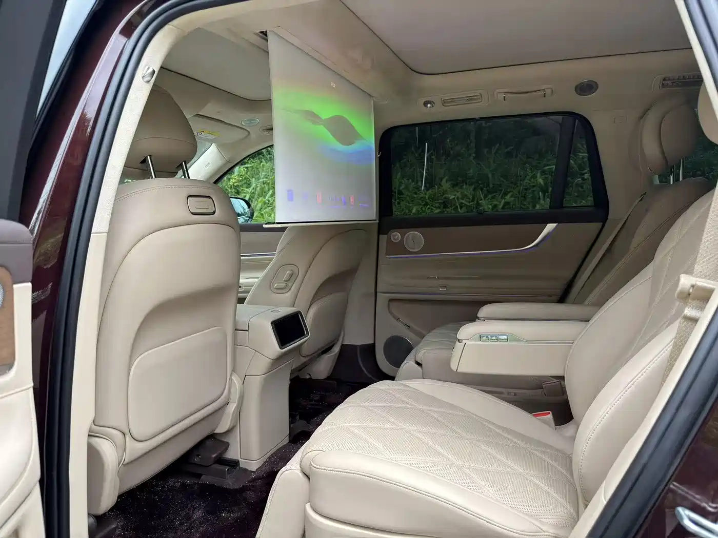 AITO Wenjie AITO M9 2025 Extended Range Ultra 52kWh 6-Seater фото 6