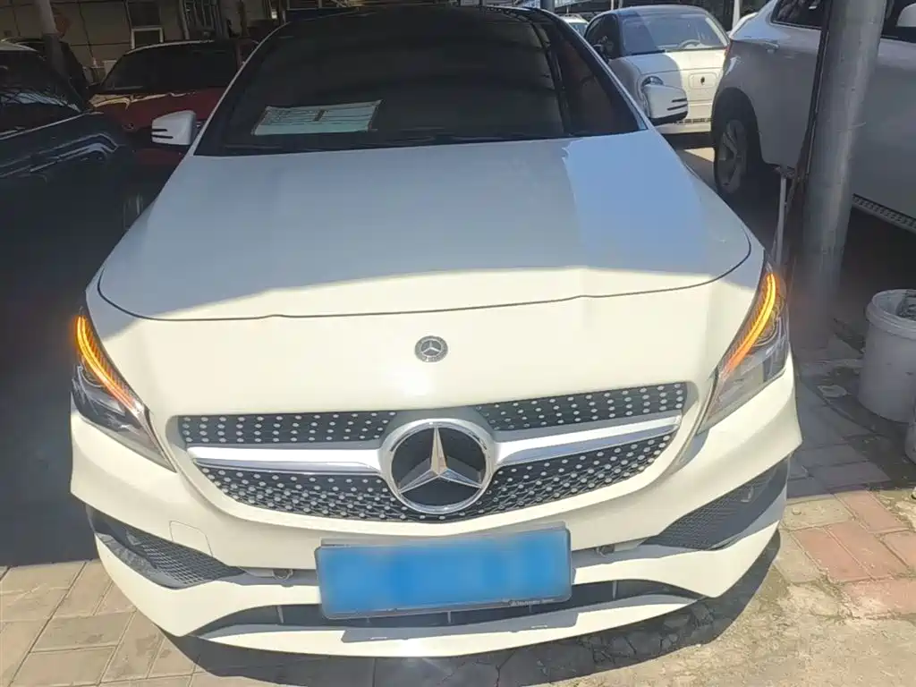 Mercedes-Benz CLA (Import) 2017 Facelift CLA 200 Style фото 3