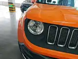 Photo 24 - Jeep Renegade