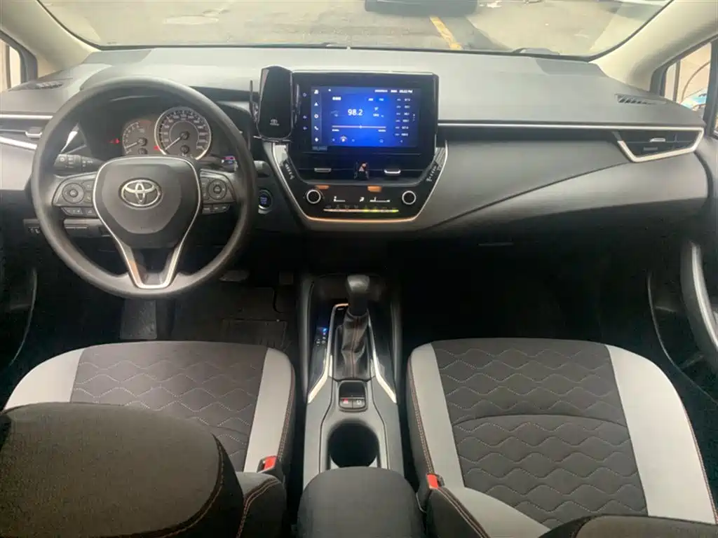 Toyota Corolla 2021 1.2T S-CVT Elite PLUS Edition фото 14
