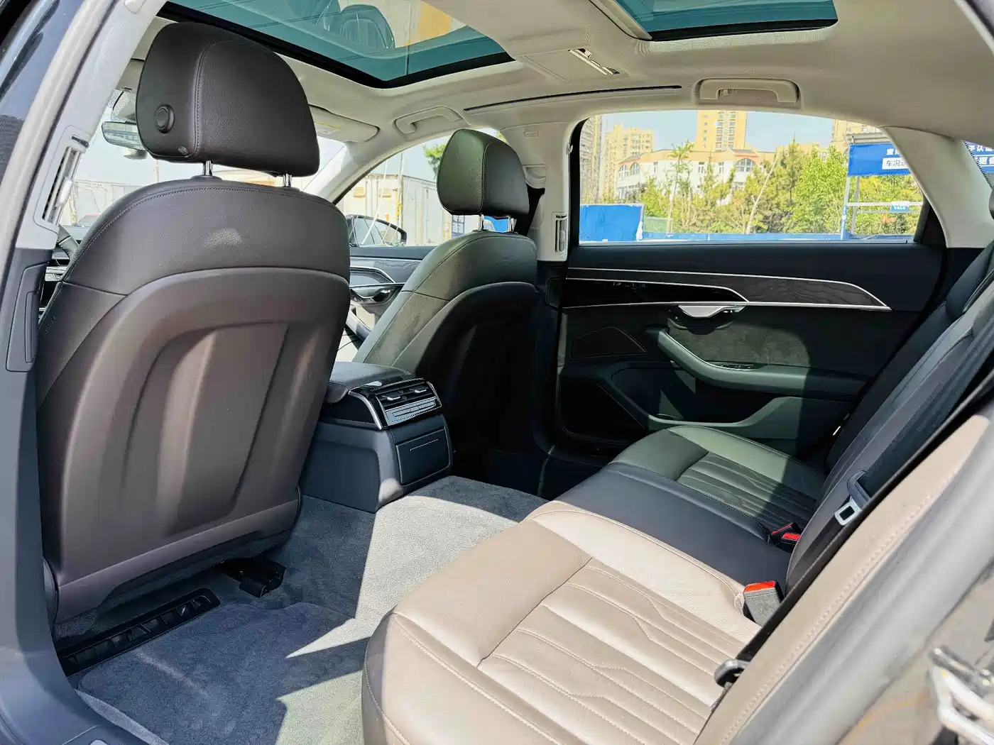 Audi A8 2018 A8L 55 TFSI quattro Launch Premium фото 7