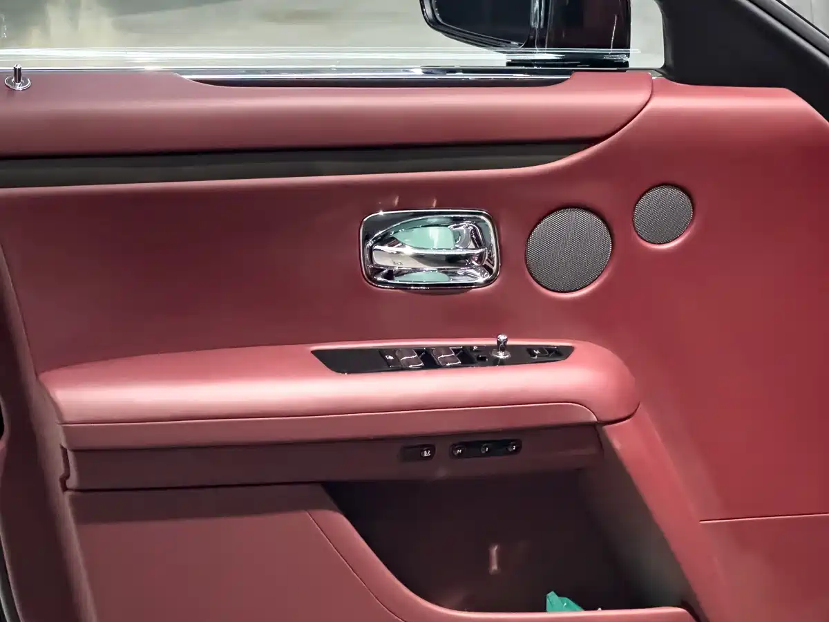 Rolls-Royce Ghost 2021 6.7T Standard Wheelbase фото 23