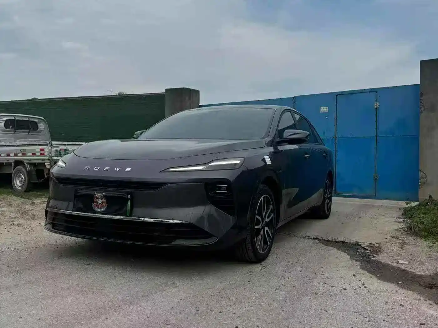 Roewe D6 2025 2025 Model 450km Premium Edition
