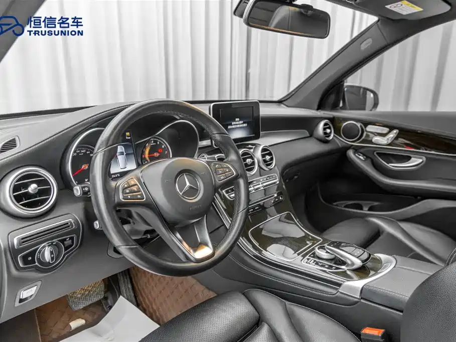 Mercedes-Benz GLC 2019 GLC 260 4MATIC Dynamic фото 12
