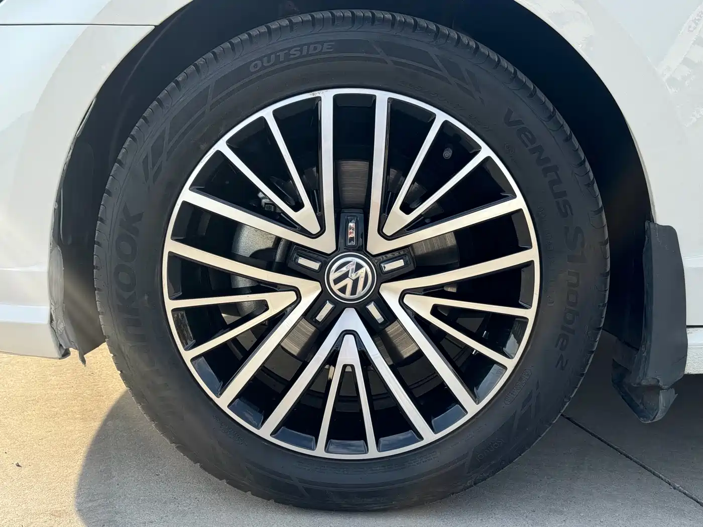 Volkswagen Lamando 2019 280TSI DSG Luxury Edition China VI фото 18