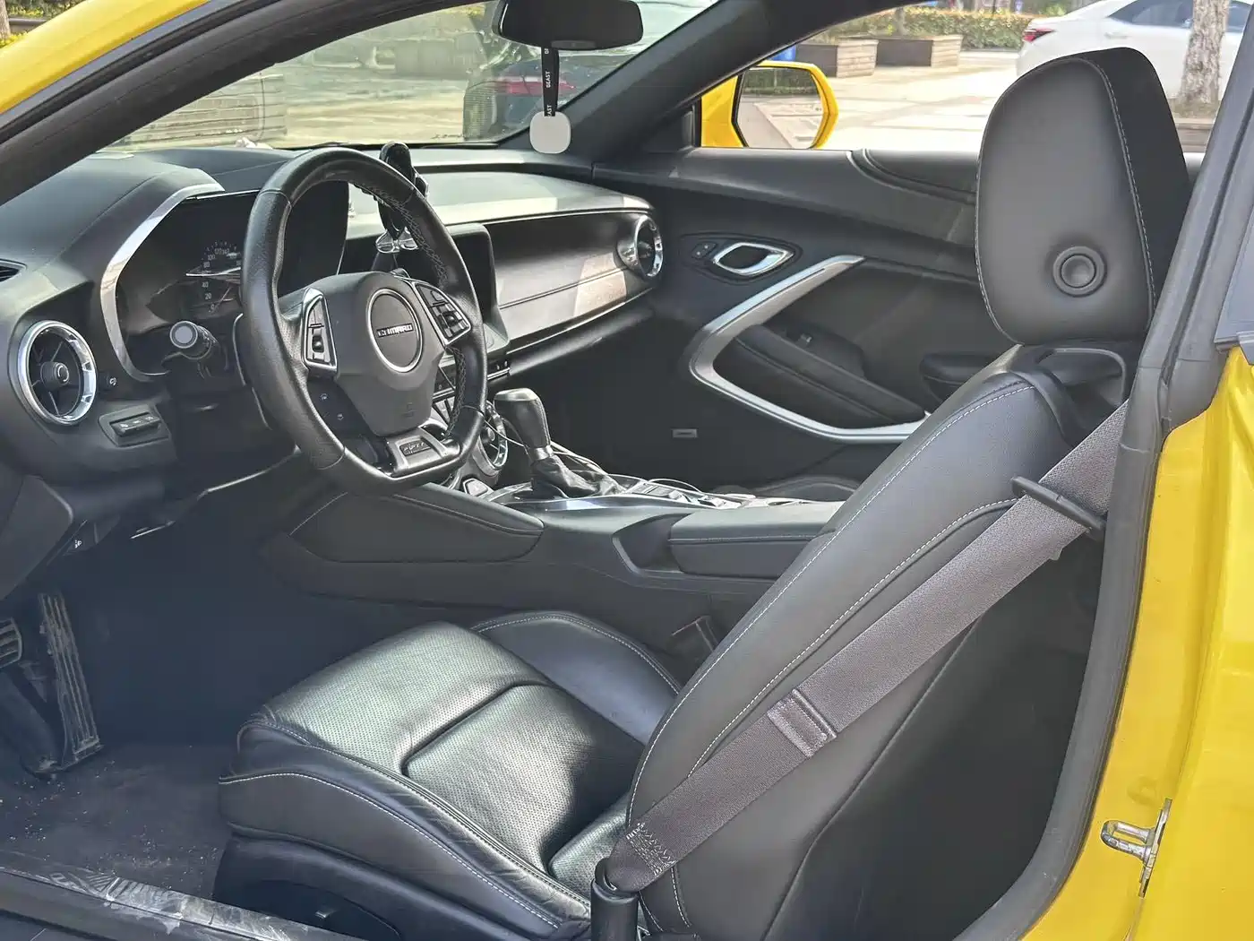 Chevrolet Camaro 2017 2.0T RS фото 6