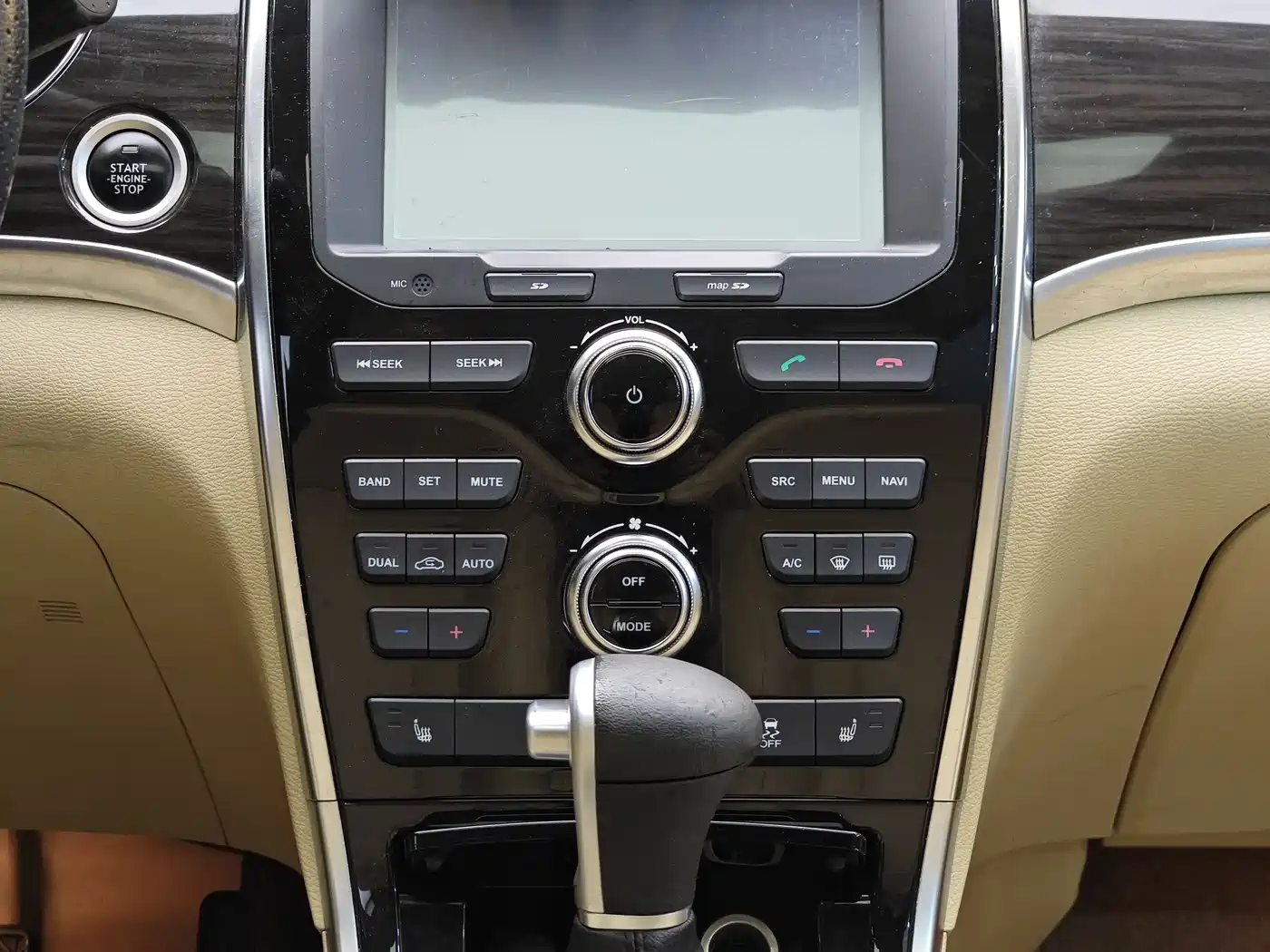 Haval H2 2015 1.5T Automatic 2WD Premium Edition фото 16