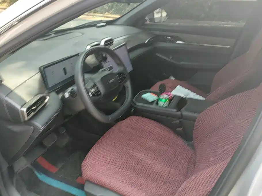 Фото 8 - Dongfeng Aeolus Dongfeng Fengshen L7