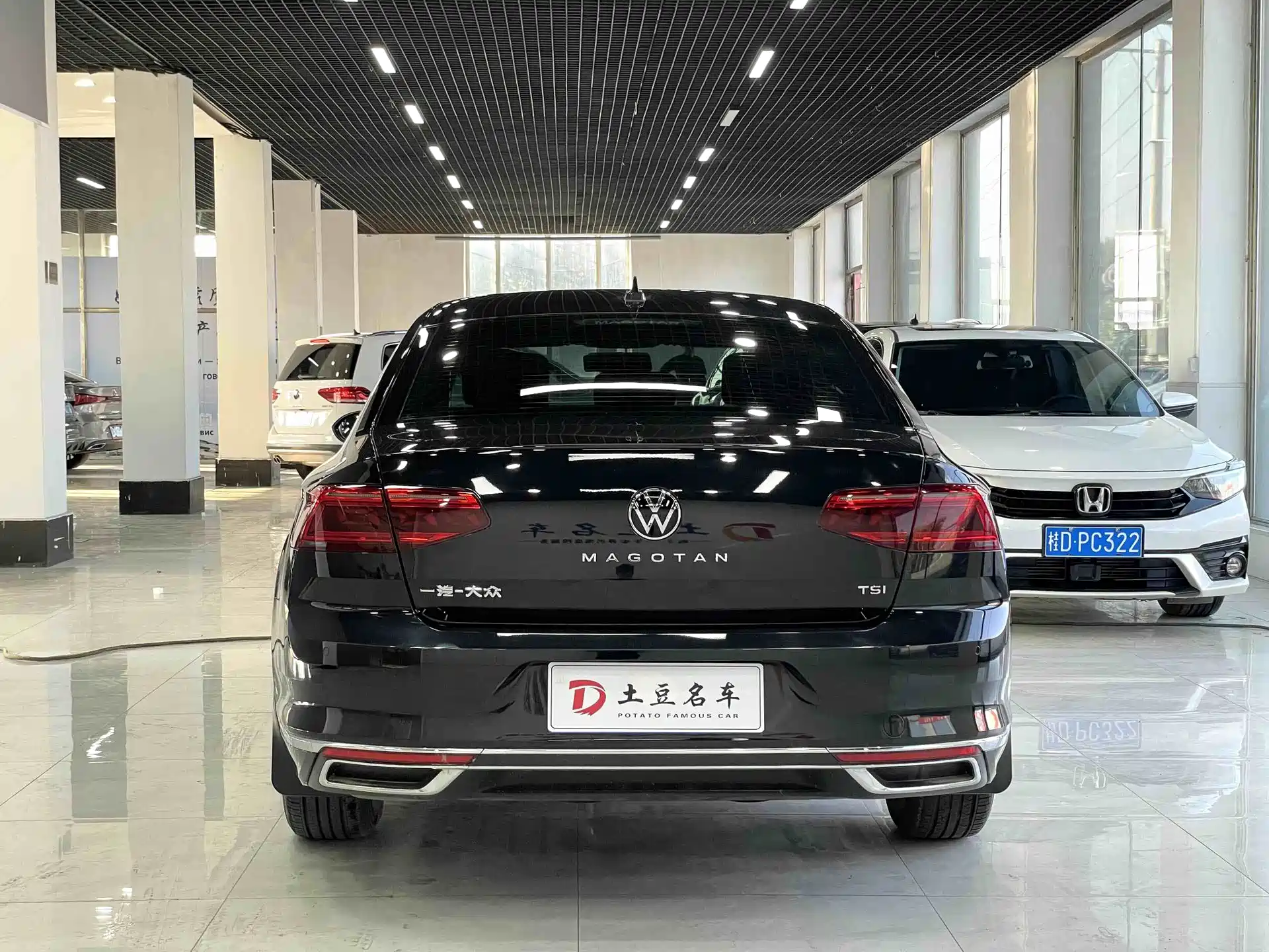 Фото 5 - Volkswagen Magotan
