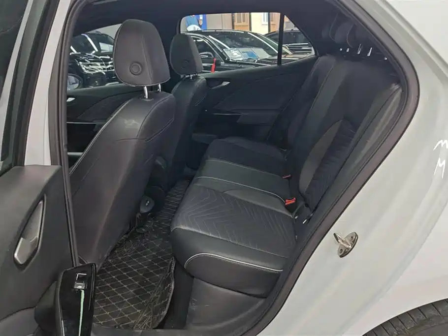 Volkswagen ID.3 2023 Upgraded Pure Intelligence Edition фото 11