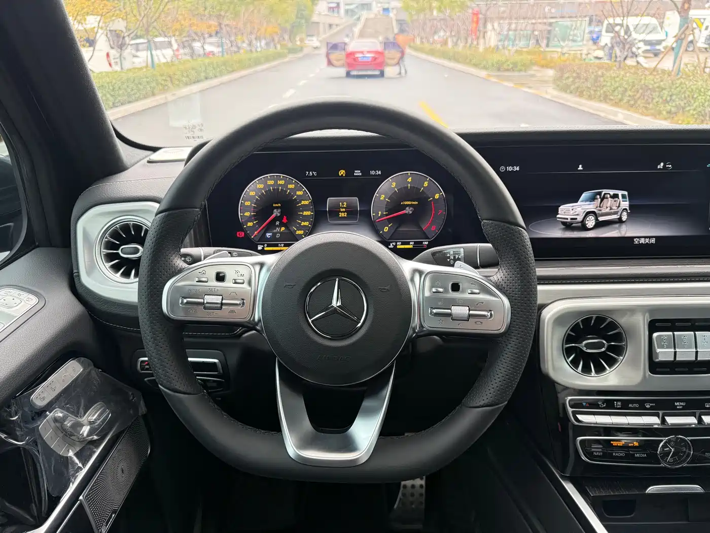 Mercedes-Benz G-Class 2024 G 500 фото 8