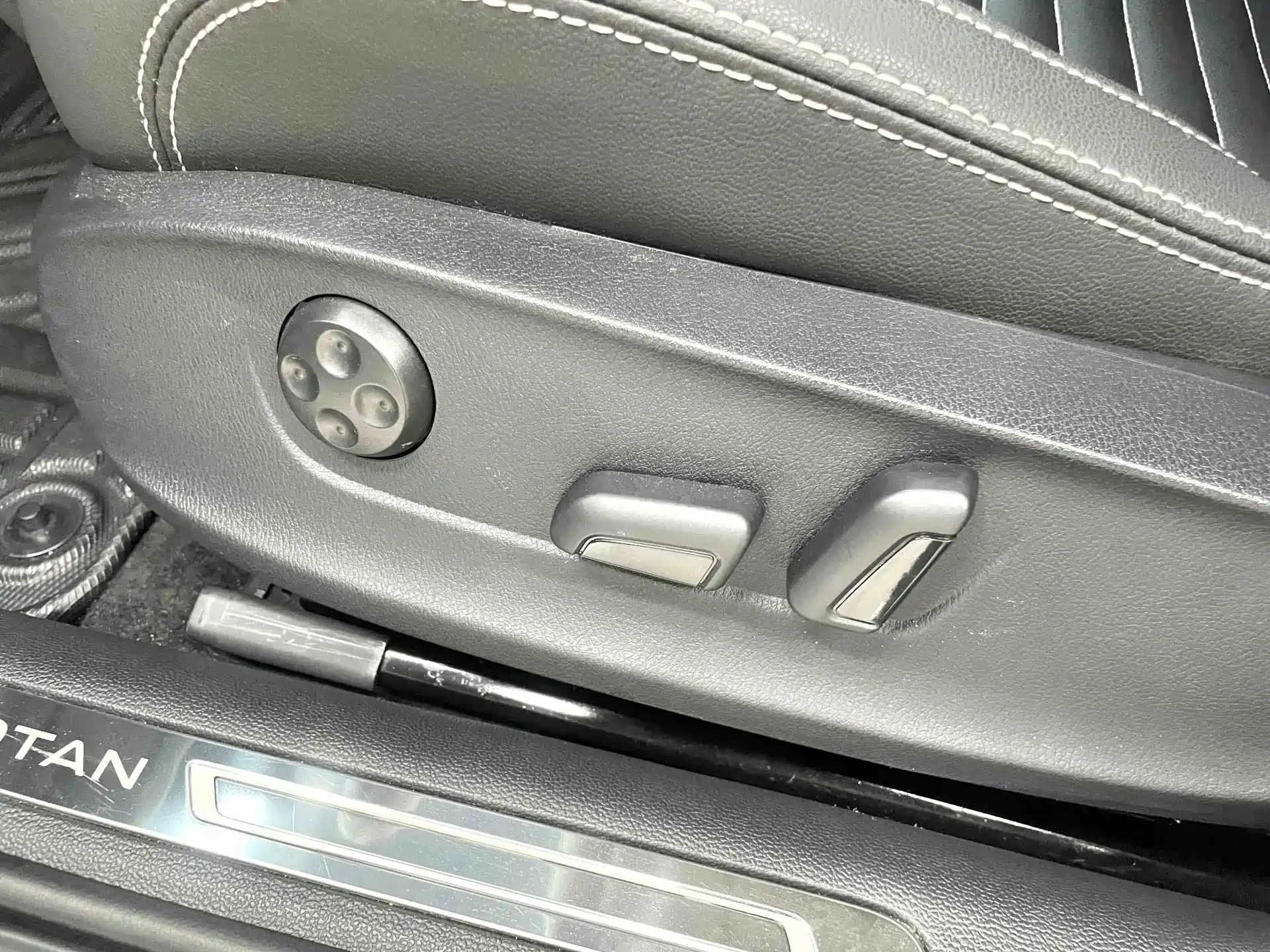 Фото 8 - Volkswagen Magotan